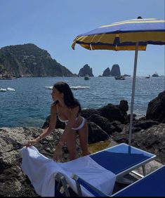 #capri #italy #beach Capri Beach Club, Capri Italy Beach, Capri Aesthetic, Monaco Summer, Capri Luxury, Donna Sheridan, Italy Beach, Kelsey Merritt