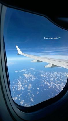 Airplane Instagram Pictures, Airplane Stories Instagram, Instagram Story Ideas Airplane, Plane Instagram Story Ideas, Instagram Story Vacation Ideas, Airplane Aesthetic Instagram Story, Story Travel Instagram, Plane Ig Story, Traveling Story Instagram