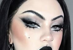 Elvira Makeup, Orb Of Light, Moon Cosmetics, Black Moon Cosmetics, Goth Eye Makeup, Vampy Makeup, Dark Makeup Looks, Vampire Makeup, Punk Makeup