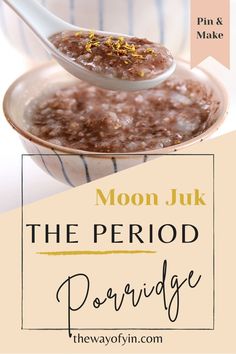 Moon Juk is the ultimate period remedy. Use food therapy to regulate your period and balance your menstrual cycle with this warm and nourishing period porridge. Healthy Period Food, Food For Period, Cycling Food, Healthy Period, Feminine Health, Menstrual Health, Food Therapy, Herbal Medicine, Herbal Remedies