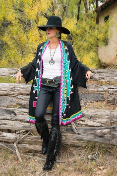 Western Style Outfits Cowgirl Chic, Yellowstone Fashion, Southwestern Clothing, Cowgirl Clothing, Classy Cowgirl, Moda Hippie, Double D Ranch, Looks Country, Country Wear