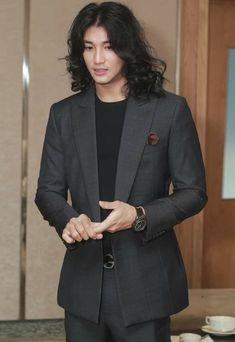 Artsy Girl Aesthetic, Paing Takhon, Long Messy Hair, Drama Lover, Elder Brother, Mens Hairstyles Thick Hair, Rock Rock, Distance Education, Hair Icon