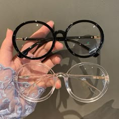 FREE SHIPPING!!! Material: PC METAL Origin: Made in China Large Round Eyeglasses Frames, Oprah Glasses, Big Glasses Frames, Unique Glasses Frames, Retro Glasses Frames, Oversized Eyeglasses, Glasses Fashion Eyewear, Cute Glasses Frames, Glasses Inspiration