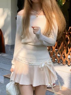 Lace Mini Skirt, Blush Pink Color, Miniskirt Outfits, Summer Party Dress, Feminine Outfit, Summer Maxi Dress, Girly Outfits, Outfits Aesthetic, Skirt Outfits