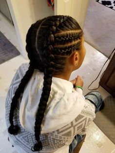 Softball Hairstyles Black Hair, Girls Wrestling Hairstyles, Hair Braiding Styles For Kids, Style Dreadlocks, Scrunchie Bun, Curly Braided Hairstyles, Soccer Hairstyles, Soccer Hair, Track Hairstyles