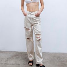 Never Worn Uo Baggy High Waisted Distressed Jeans In Cream. High Waisted Baggy Jeans, High Waisted Distressed Jeans, High Rise Black Jeans, Black Mom Jeans, Baggy Jean, Urban Outfitters Jeans, Ripped Mom Jeans, Distressed Mom Jeans, High Rise Denim Jeans