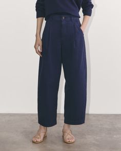 The Everywhere Pant Navy – Everlane Rich Lady, Oxford Comma, Print Mixing, Good Outfits, Closet Organized, Flattering Pants, Cloth Art, Travel Clothes Women, Summer Attire