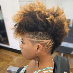 Female Fade Haircut Black Women, Fades For Women, Female Fade Haircut, Different Short Haircuts, Tapered Haircut Black, Natural Hair Haircuts, Short Natural Haircuts, Short Natural Hair, Shaved Hair Designs