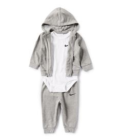 From Nike&#x2C; this three-piece set features:Jacket:French TerryHoodedLong-sleevesZip-front closureTiny “Swoosh” design trademarkNon-functional kangaroo pocketRibbed cuffs and hemJoggers:Baby French terryPull-on constructionEncased elastic waistbandRelaxed tapered legs for a cozy&#x2C; secure feelRibbed cuffs at the leg hemsBodysuit:Jersey-knitEnvelope necklineSnappy tape closure for easy changingCare:Cotton/polye Baby Clothes Black Babies, Baby Boy Fits, Cute Baby Clothes For Boys, Baby Boy Essentials, Baby Boy Stuff, Baby Brothers, Boy Baby Clothes, Baby Clothes Boy