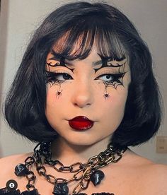 Vampire Bride, Scene Makeup, Creepy Halloween Makeup, Halloween Makeup Ideas, Rave Makeup, Halloween Makeup Scary, Halloween Makeup Inspiration