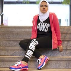 Outfits With Sweatpants, Sporty Casual Style, Outfit Ideas Hijab, Sweatpants Outfit Ideas, Jogging Style, Outstanding Outfits, Sporty Wear