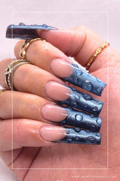 chrome water drop nails Manicure Inspiration