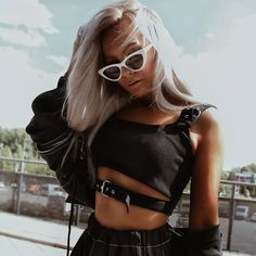 Women Techwear, Punk Crop Top, Punk Tank Top, Techwear Women, Rocker Outfit, Punk Rock Outfits, Backless Tank Top, Colorful Crop Tops, Backless Crop Top