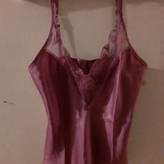 * A Very Feminine Camisole For Any Day You Want To Feel Special! * Vintage Nwt Formfit Rogers Camisole In A Pretty Pink With Lace Bodice * Adjustable Straps * 100% Polyester Lace Is 100% Nylon * Approximate Length Is 12" * Vintage 1980s Size 34 (10-12) Feminine Sleep Camisole With Built-in Bra, Feminine Sleeveless Sleepwear With Built-in Bra, Feminine Sleeveless Bra-friendly Tank Top, Pink Sleeveless Camisole For Night, Feminine Camisole With Built-in Bra For Sleep, Sleeveless Camisole With Built-in Bra For Sleep, Sleep Cami Tank Top With Built-in Bra, Sleeveless Bra-friendly Sleep Camisole, Sleep Camisole With Bra-friendly Design