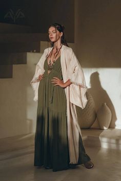 Sage Color Dress, Look Kimono, Green Boho Dress, Elegant Kimono, Character Clothes, Multiway Dress, Adjustable Dress, Green Wedding Dresses, Linen Kimono