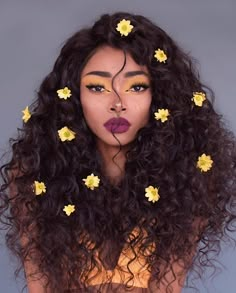 Photographie Portrait Inspiration, Flowers In Her Hair, Hair Twist Styles, Portrait References, Twist Styles, African American Hairstyles, Trik Fotografi, African Hairstyles