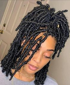 Locs Medium Size, Bohemian Locs, Faux Loc, Butterfly Locs, Protective Hairstyles For Natural Hair, Faux Locs Hairstyles, Braided Hairstyle, Crochet Braid Styles, Twist Braid Hairstyles