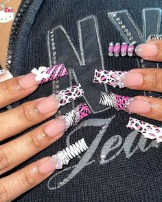 Nicki Minaj Nails Ideas, Nail Inspo Rhinestones, Nails Xoxo, Y2k Nail, Junk Nails, Punk Nails, Nail Time, Y2k Nails, Nail Sets