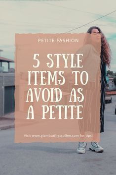 Fashion Mistakes Woman, Outfit For Petite Women, Fuuny Memes, Petite Fashion Tips, Look Older, Family Fashion, Petite Women