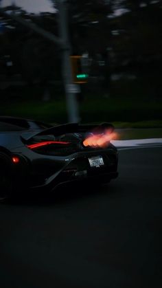 Mclaren 720S Mclaren 765 Lt Wallpaper, Car Lockscreen, Iphone Car Wallpaper, Car Wallpaper Iphone, Mclaren Wallpaper, Black Car Wallpaper, Wallpapers Cars, Cars Black, Wallpaper Car