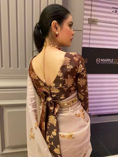 Backside Neck Design, Organza Saree Blouse Back Designs Latest, Back Side Design Of Blouse, Patti Blouse Designs Latest, Blouse Designs For Checks Sarees, Bluse Latest Design Back, Latest Blouse Neck Design Back, Ribbon Blouse Design, Saree Blouse Neck Designs Latest