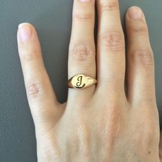 "Pinky ring, Engraved ring, Initial Ring, Personalized Ring Engraved Signet ring with Round Seal- Best quality 18k Gold Plate Engraved 1 letter - Black engraved Diameter: 0.7 mm = 0.27\" Please note in the \"notes to seller\" at checkout. : * state your ring size * letter you want to apper The product will arrive to you packed in gift box and padded envelope to maintain the product Our jewelry are water resistant and comes with 1 year warranty Thank you for your interest. Please check out our ot Everyday Open Ring With Initials, Initials Engraved Round Band Promise Ring, Initials Engraved Round Promise Ring, Personalized Open Ring For Everyday, Stamped 14k Open Initial Ring For Promise, Personalized Open Signet Ring For Promise, Engraved Open Ring With Initials For Promise, Minimalist Open Ring With Name Detail, Minimalist Open Ring With Name