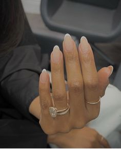 Almond Shape Nail Designs, November Nails Colors, Almond Shaped Nails Designs, Celebrity Nails, Almond Shape Nails, Almond Nails Designs, Wedding Nails Design, Almond Nail, Almond Shape