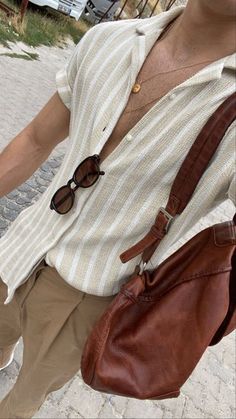 Beach Outfit Men, Summer Outfits Black, Mens Casual Dress Outfits, Men Stylish Dress, Mens Outfit Inspiration, Outfits 2023