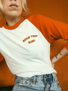 Road Trip Babe Raglan Raglan Tee Outfit Aesthetic, Raglan Tee Outfit, Raglan Shirt Outfit, Ringer Tee Outfit, Aesthetic Vintage Outfits, Envy Clothing, Different Types Of Sneakers, Book Bar, Wise Men