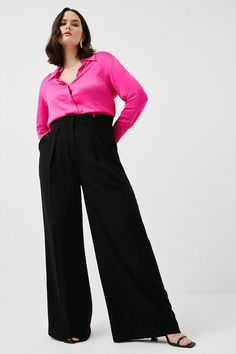 Swap Skinny Jeans For Something A Little More Modern This Season. Our Beautifully Cut Wide-Leg Pants Epitomise The Best Of Soft Tailoring And Sit High On The Waist For A Flattering Fit. This Perennially Fashionable Pair Also Features A Notched, Bar-Fastened Waistband, Practical Pockets And Floor-Sweeping Hems To Subtly Dial Up The Sartorial Drama At Any Occasion.Expertly Designed For Those Size 18 And Above, Our Plus Size Collection Is Perfectly Proportioned To Ensure You Look Fashionable At Eve Black Wide Pants Outfit Classy Work, Formal Plus Size Outfits, Trousers Outfit Plus Size, Plus Size Office Outfits Business Casual, Plus Size Formal Outfits, Plus Size High Waisted Pants, Wide Leg Pants Outfit Plus Size, Plus Size Corporate, Plus Size Wide Leg Pants Outfit