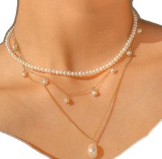 Everyday Layered Pearl Chain Necklace, Trendy Pearl Drop Necklace, Trendy Pearl Necklace With Delicate Chain, Chic Everyday Pearl Jewelry, Trendy Everyday Pearl Chain Necklace, Pearl Clavicle Chain Charm Necklaces, Pearl Charm Necklace With Clavicle Chain, Adjustable Chic Pearl Necklace, Trendy Pearl Drop Necklaces