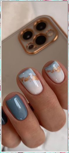 Looking for festive nail art ideas to spruce up your holiday look? These top rated christmas nail art ideas will have you covered! Manikur Kuku, Milky Nails, Colorful Nails, Gray Nails, Builder Gel, Nagel Inspo, Short Nail Designs