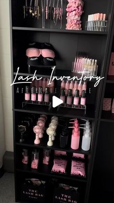 Simple Lash Room Ideas, Pmu Organization, Lash Suite Ideas Pink, Lash Tech Decor, Lash Shop Ideas, Lash Tech Organization Ideas, Lash Shop Decor, At Home Lash Room, Lash Room Organization Ideas