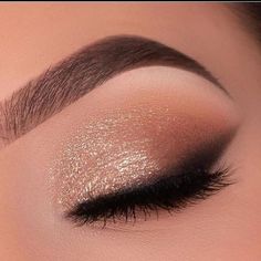 APRENDE A MAQUILLARTE COMO TODA UNA PROFESIONAL CON ESTE SENCILLO CURSO #MAKEUP #TUTORIALESDEMAQUILLAJE #MAQUILLAJE #MAQUILLAJEPARAPRINCIPIANTES #GRWM #MAQUILLAJEDEOJOS #SOMBRAS #SKINCARE #TUTORIALDELINEADO #MAQUILLAJEDEFIESTA #MAQUILLAJEGLAMOURSOCIAL #MAQUILLAJEDECEJASPERFECTAS #CEJASPERFECTAS Quinceanera Makeup, Evening Eye Makeup, Eye Makeup Images, Wedding Eye Makeup, Bridal Eye Makeup, Cute Eye Makeup, Glitter Eye Makeup