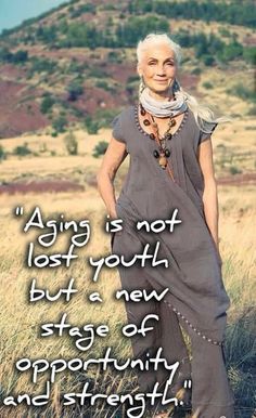 Aging Gracefully Quotes, Hair Styles With Bangs, Wild Women Sisterhood, Styles With Bangs, Hair Styles For Women, Best Marriage Advice, Trendy Short Hair, Advanced Style, Ageless Style