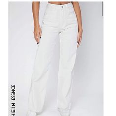 Shein 90s High-Waist Denim Boyfriend Jeans In White These Jeans Are Very Flattering And Go With A Lot But I Just Never Reach For Them / Have Never Worn Them Size 31 But Will Best Fit Size 30 Or 29 - They Look Beige In Pictures Due To My Lighting But They Are Very White White Mom Jeans, White Wide Leg Jeans, White High Waisted Jeans, White Boyfriend Jeans, Boyfriend Fit Jeans, Jean Vintage, High Rise Mom Jeans, Pantalon Large, Jeans Boyfriend