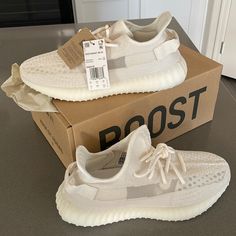 Yeezy Boost 350 V2 Brand New Yeezy Women Shoes, Yeezy Tennis Shoes, Yezzy Shoes 350, Yeezy Sply 350, Yezzy Shoes Women, Yeezy Boost 350 Outfit, Women Outfit Winter, Shoes Women Outfit, Yeezy 350 Shoes