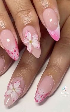 3D nails are trending this summer! #affiliates 3 D Nails Designs, Creative Nail Ideas, Hibiscus Nails, Self Nail, 3d Flower Nails, Romantic Nails, Gel Acrylic Nails, Pretty Gel Nails