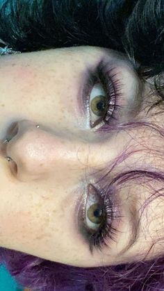 Manic Pixie Makeup, Cute Makeup Looks Purple, Blue Makeup Eyeliner, Purple Makeup Alternative, Makeup Looks Cool Tones, Prom Makeup For Grey Eyes, Fun Purple Makeup, Purple Senior Pictures, Whimsigoth Eye Makeup