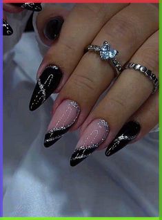 Need some chic nail inspo? Dive into these stunning pink and white nails, perfect for all you nail art lovers out there! Black Prom Nails, Silver Nail Designs, Soya Mumu, Silver Nails, Fabulous Nails, Pretty Acrylic Nails, Fancy Nails, Chic Nails