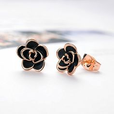 Rose Gold Stud Earrings, Black Rose Flower, Jewelry To Buy, Wedding Bride Jewelry, Rose Gold Earrings Studs, Rose Gold Studs, Flower Stud Earrings, Stud Jewelry, Anniversary Jewelry