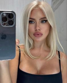 Hair Color Underneath, Hair Color Streaks, Blonde Hair Inspiration, Blonde Hair Looks, Short Blonde, Haircuts For Long Hair, Bleached Hair, Hair Inspo Color, Light Hair