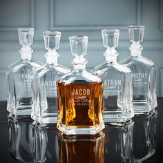 Customized Groomsmen Gifts Set of 5 Argos Decanters - Classic Groomsmen Design Liquor Decanter Set, Personalized Whiskey Decanter Set, Personalized Whiskey Decanter, Glass Decanter Set, Groomsmen Gift Set, Whiskey Decanter Set, Groomsmen Gifts Personalized, Personalized Whiskey, Gifts Set