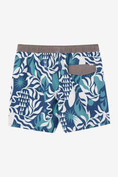 Ready for sunshine and long days at the beach or by the pool. Our trunks feature an elastic waist that's fully adjustable so you can get the perfect fit every time. Side pockets offer extra storage while the shorter outseam creates a vintage-inspired look. The boxer brief liner adds extra comfort. O'Neill Men's swim trunk 16" Outseam- At the thigh fit Retro stretch O'Neill Hyperdry DWR Elastic waist with tunnel drawcord Hand pockets, back pocket Anti-rash hyperthread 74% Recycled Polyester 18% C Casual Swimwear With Side Pockets For Beach Season, Casual Swimwear With Side Pockets For Beach, Relaxed Fit Swimwear With Pockets For Beach Season, Casual Beach Swim Trunks With Side Pockets, Navy Swimwear For Surfing In Summer, Blue Swim Trunks With Elastic Waistband For Surfing, Casual Surfing Bottoms For Summer, Casual Swimwear With Side Pockets For Poolside, Casual Surfing Shorts With Pockets