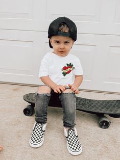 updating soon Casual T-shirt For Playdate, Unisex Casual T-shirt For Playtime, Casual Tops With Graphic Print For Playdate, Casual Short Sleeve T-shirt For Playdate, Preschool Outfits Boy, Toddler Skater Boy Style, Skater Baby Boy Outfits, Toddler Style Boy, Toddler Boy Outfit Ideas