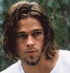 Brad Pitt Fury Haircut, Fury Haircut, Chin Length Hairstyles, Guys Haircuts, Brad Pitt Haircut, Brad Pitt Hair, Brad Pitt Movies, Trendy Mens Haircuts, Kris Kristofferson