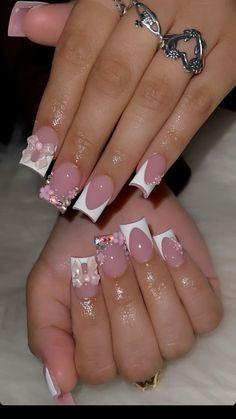 Cute Medium Nail Sets, Short Nail Diamond Designs, Short Nail Designs With Diamonds, French Tips With Gold Charms, Kim K Nails Short, Cute Nails Acrylic Square, Short Acrylic Nails Birthday Set, Short Nail Rhinestone Design, Nails For Sweet 16