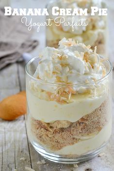 banana cream pie yogurt parfait dessert in a glass bowl