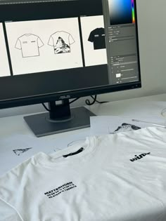 T Shirt Business Aesthetic, Clothing Brand Planning, Marketing Ideas Clothing Brand, Small Clothing Brand Aesthetic, Clothing Brand Business Aesthetic, Clothing Brand Goals, Clothing Brand Ideas Products, Clothing Brand Tiktok Ideas, T Shirt Marketing