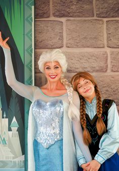 Anna & Elsa Disneyland Face Characters, Disneyland Princess, Olaf's Frozen Adventure, Frozen Elsa And Anna, Anna Elsa, Kim Possible